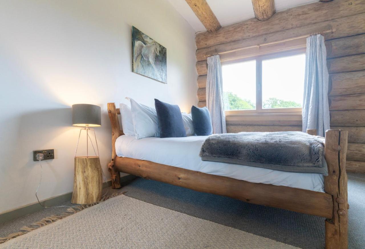 Wild Nurture Eco Luxury Offgrid Log Cabin Форт-Вільям Екстер'єр фото
